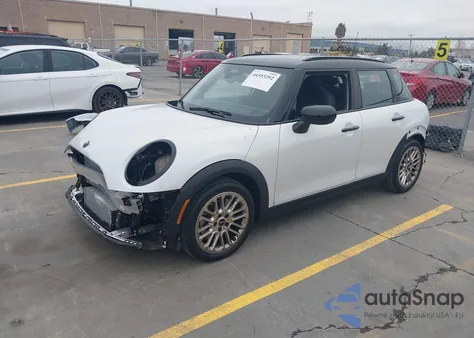 2025 Mini Hardtop Cooper z USA, uszkodzony, nr VIN WMW43GD03S2W88611